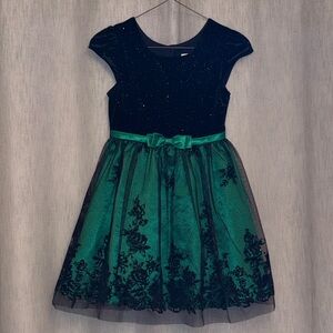 Little Girls Jona Michelle Elegant Black and Green Lace Dress